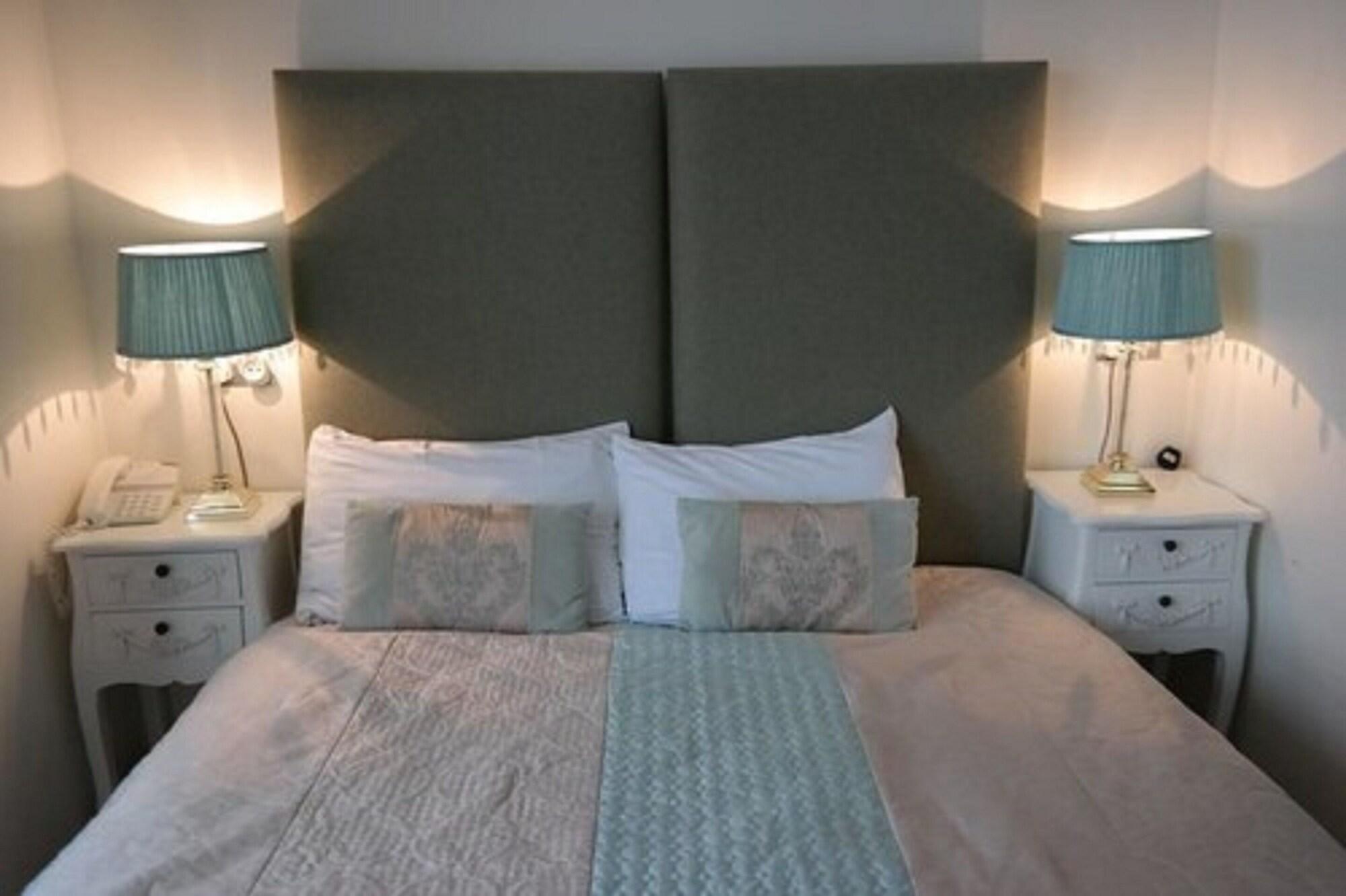 Wisma tamu Acorn 4*